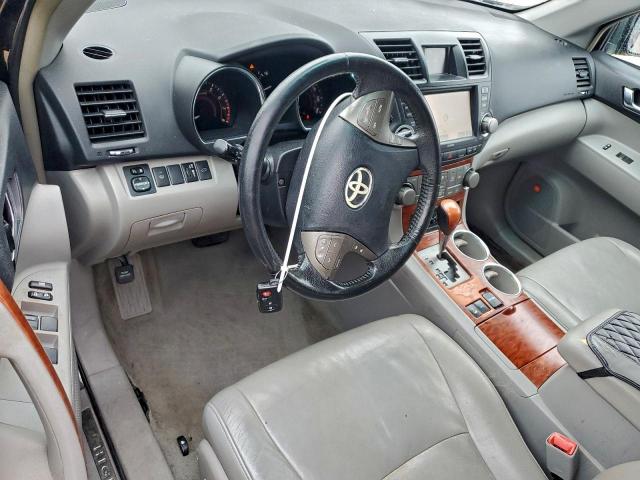 Toyota Highlander Limited Image 8