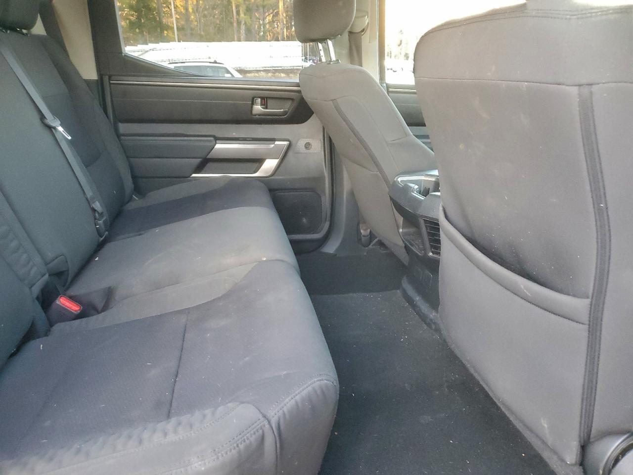 Toyota Tundra Crewmax Sr Image 10