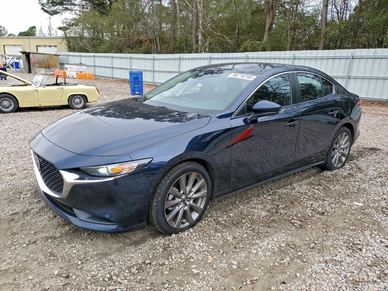 Mazda 3 Select Image 1