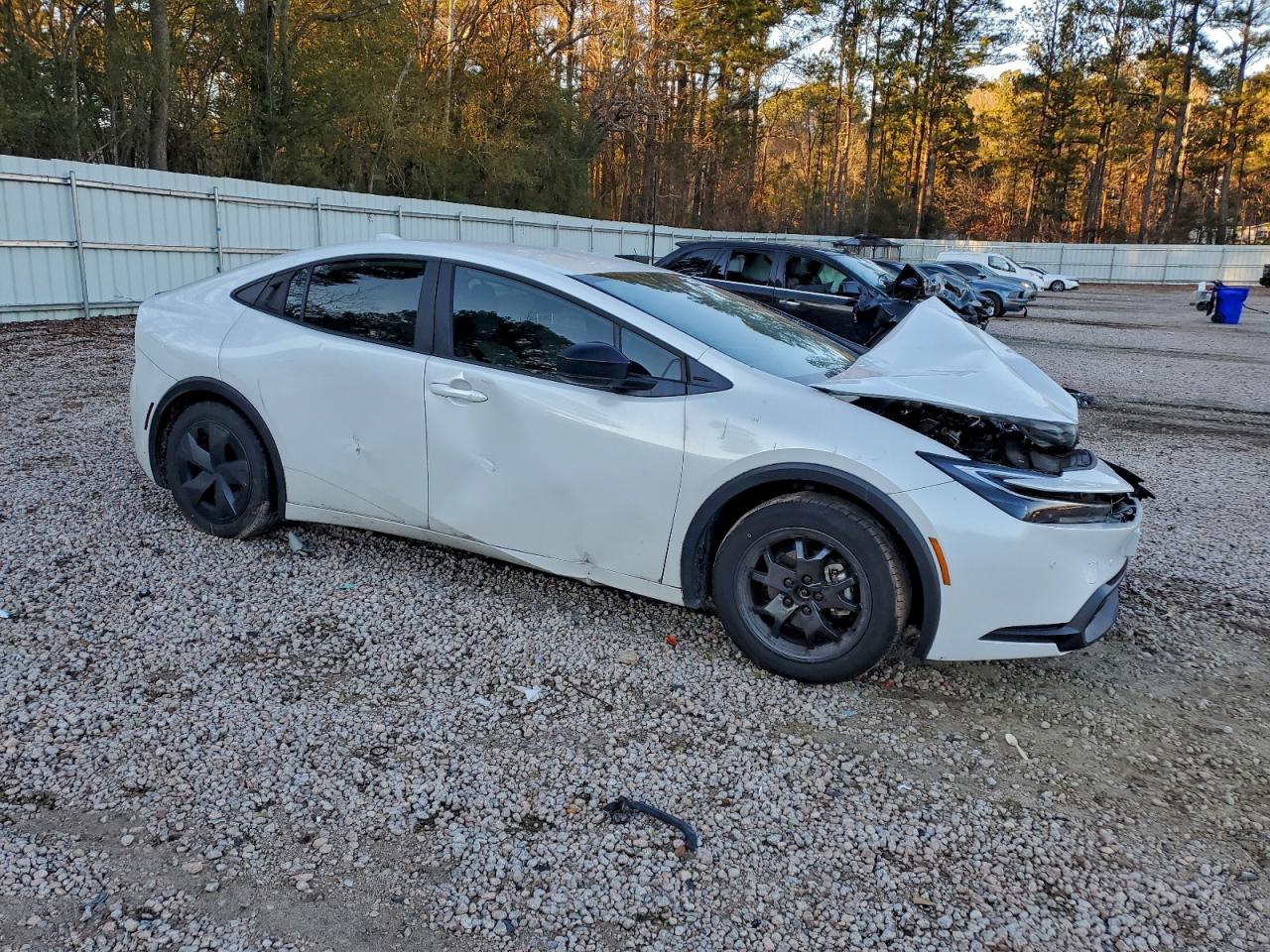 Toyota Prius Le Image 10