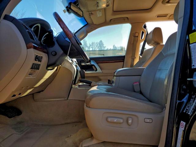 Toyota Land Cruis Image 5