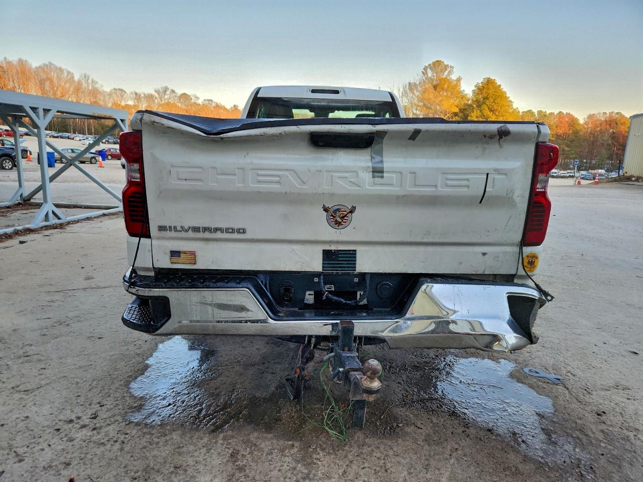 Chevrolet Silverado C1500 Image 4