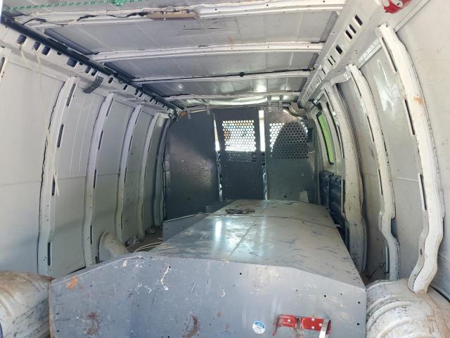 Chevrolet Express Image 6