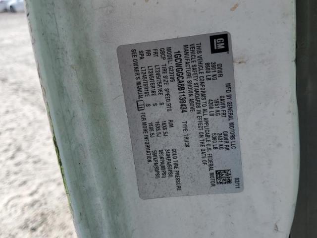 Chevrolet Express Image 9