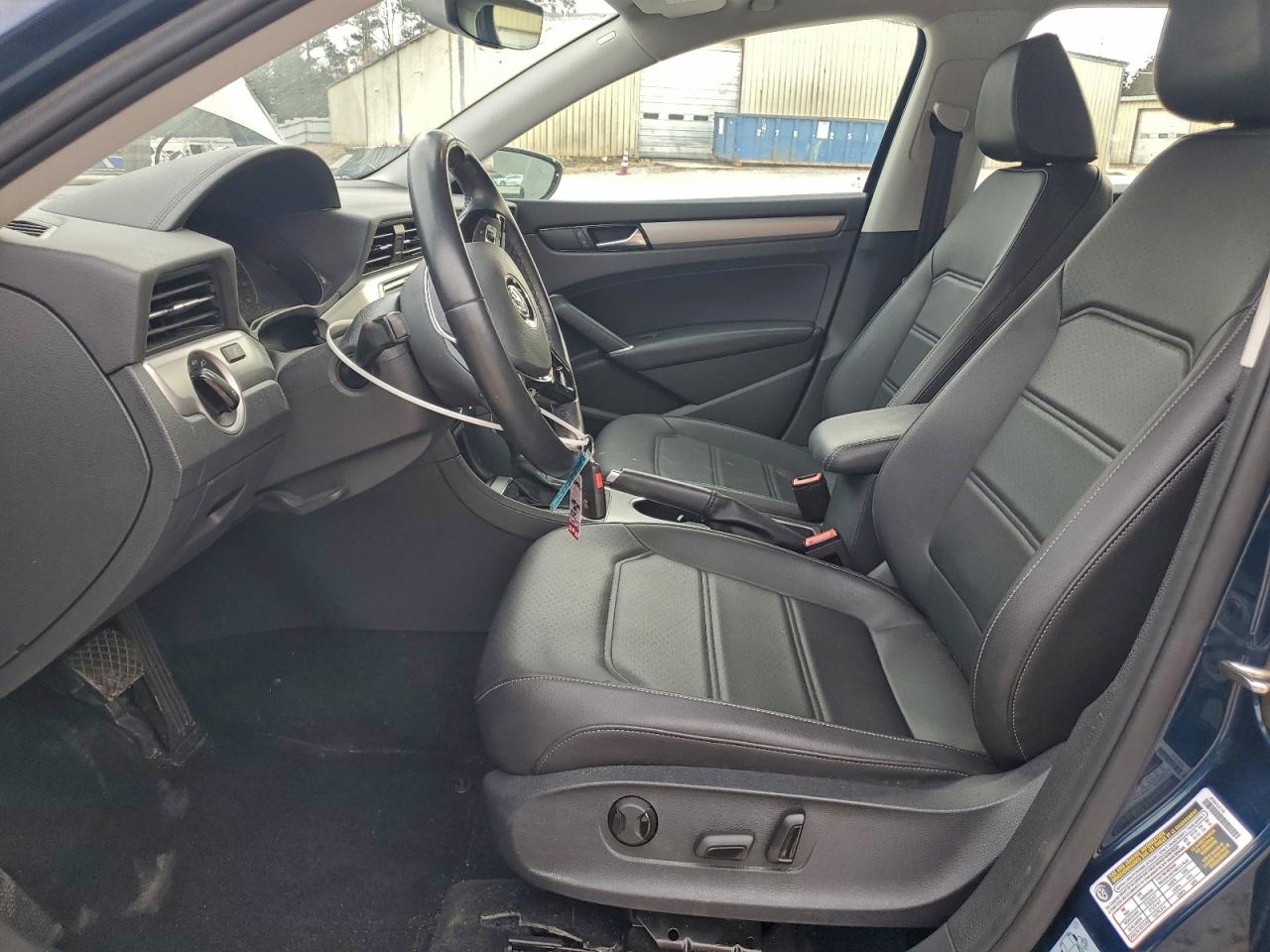 Volkswagen Passat Se Image 3