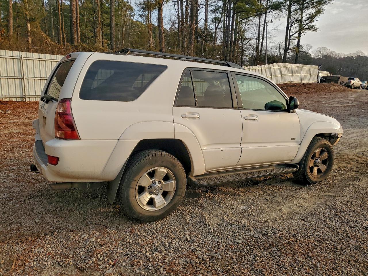 Toyota 4Runner Sr5 Image 12