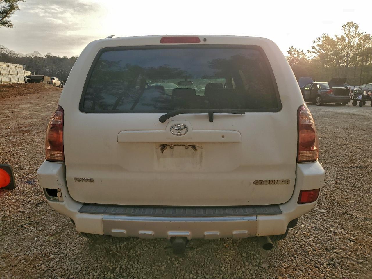 Toyota 4Runner Sr5 Image 10