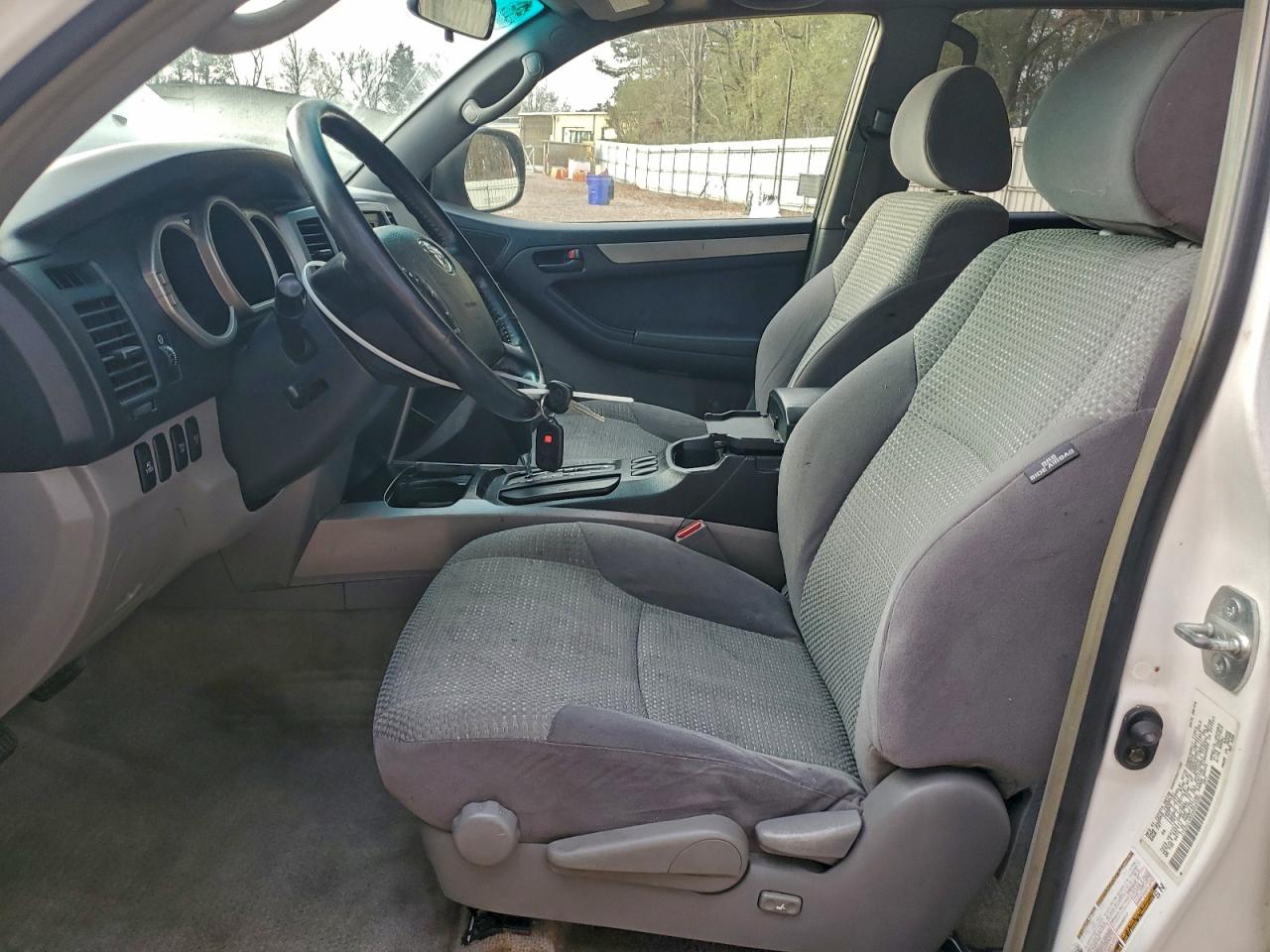 Toyota 4Runner Sr5 Image 5