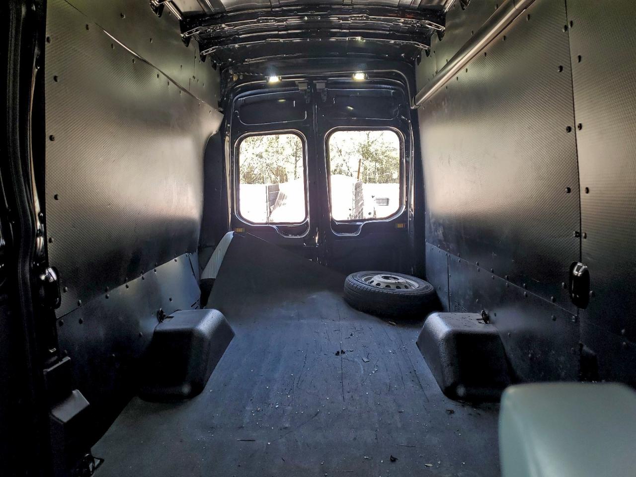 Ford Transit T-350 Hd Image 2