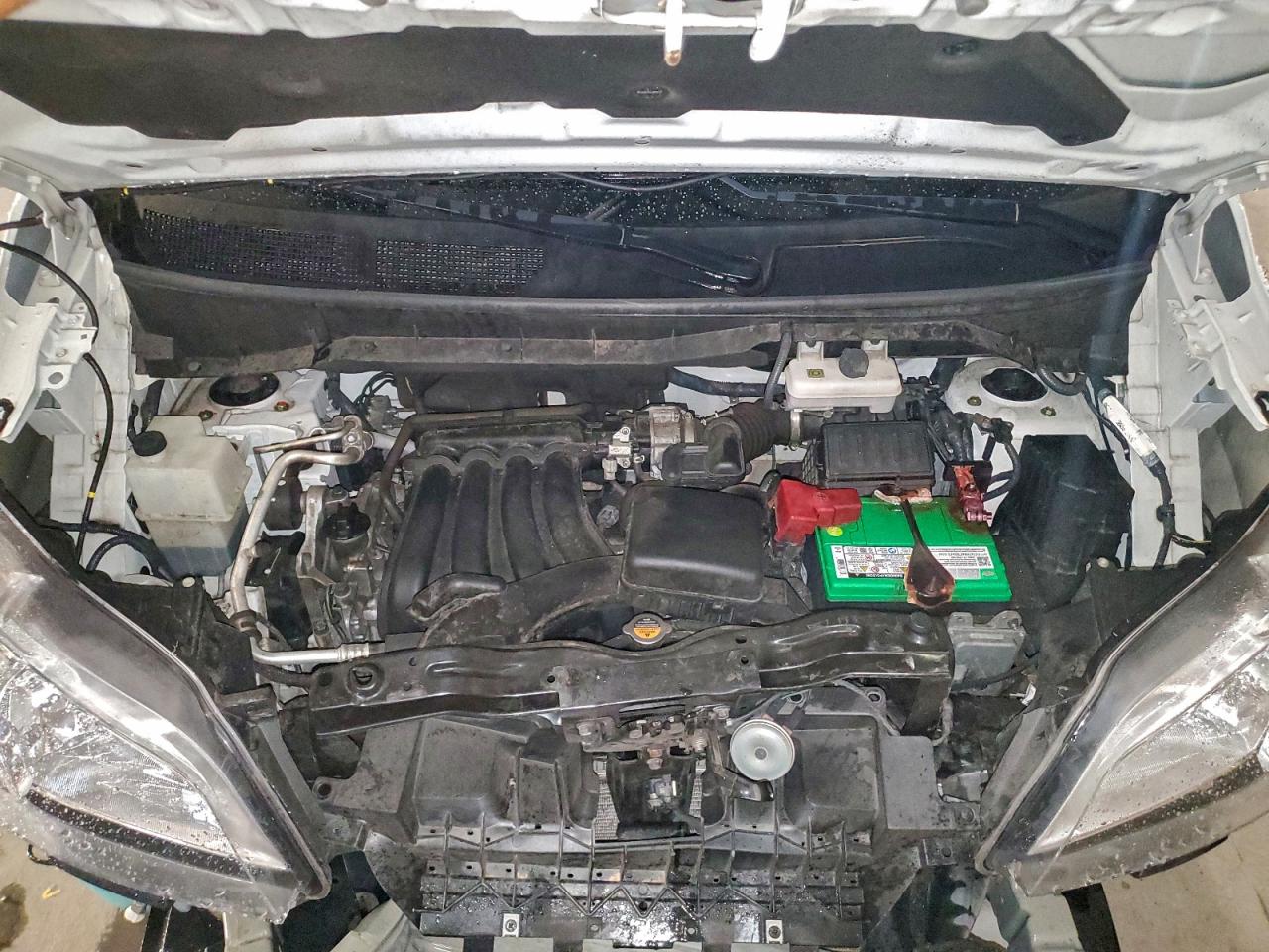 Nissan Nv 2.5s Image 12