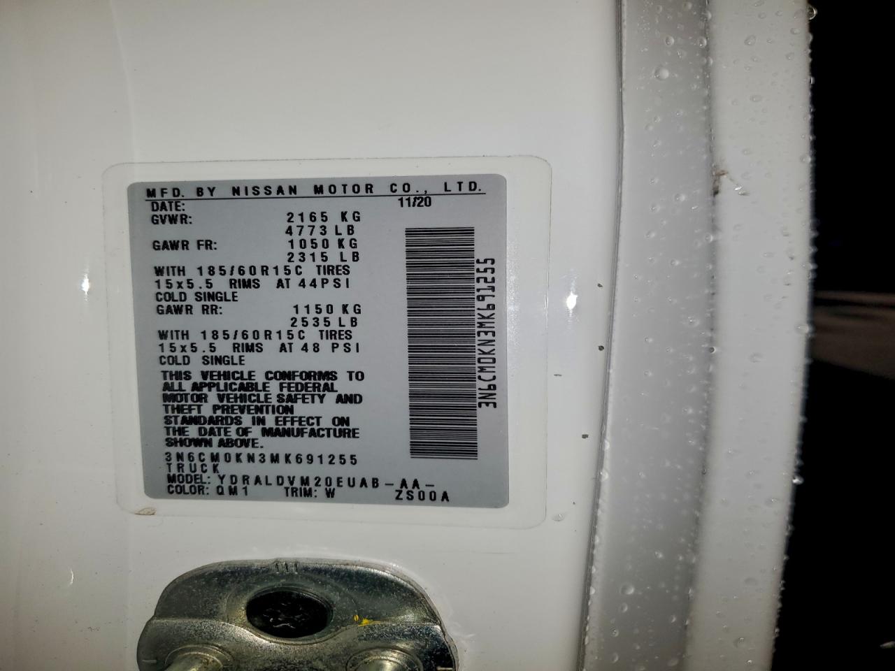 Nissan Nv 2.5s Image 11