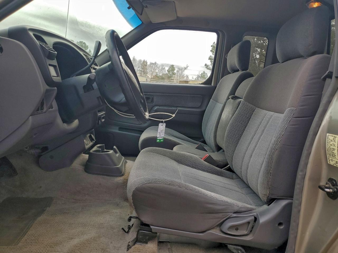 Nissan Frontier King Cab Xe Image 4