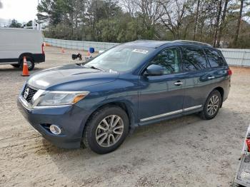  Salvage Nissan Pathfinder