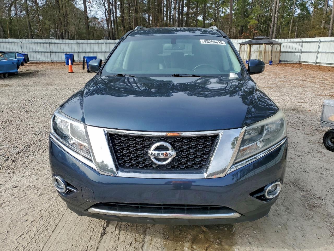 Nissan Pathfinder S Image 7