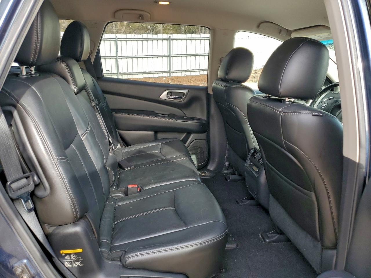 Nissan Pathfinder S Image 8