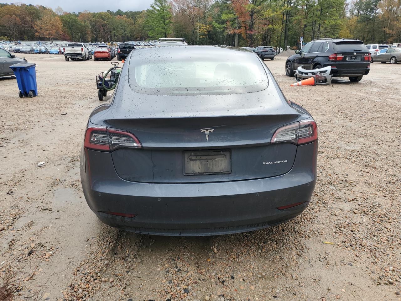 Tesla Model 3 Image 5